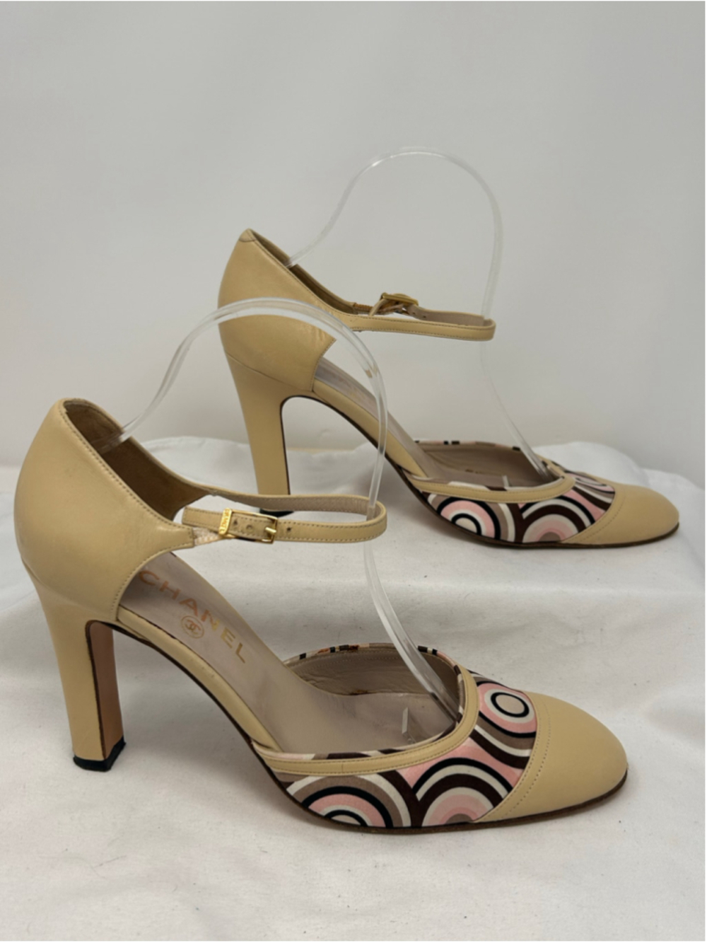 Chanel Vintage Beige T-Strap D’Orsay Pumps Geometric Toe Cap Size 40 - Picture 2 of 11